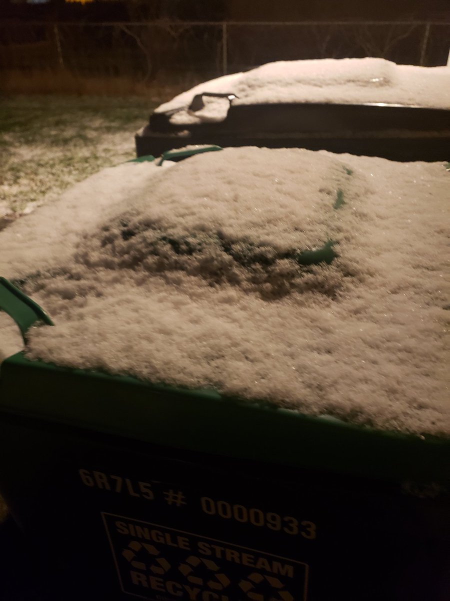 AngeredBeaver's tweet image. What is this nonsense??
I thought I was done with this for a few months!
#BringBackSpring