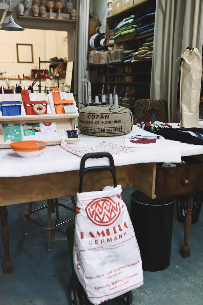 #Upcycling ultra local à base de chutes de tissus et voiles de #kitesurf, atelier couture .. Découvrez Couzy à #Marseille : sunwhere.fr/2021/03/couzy-…

#mode #TransitionEcologique #upcycle