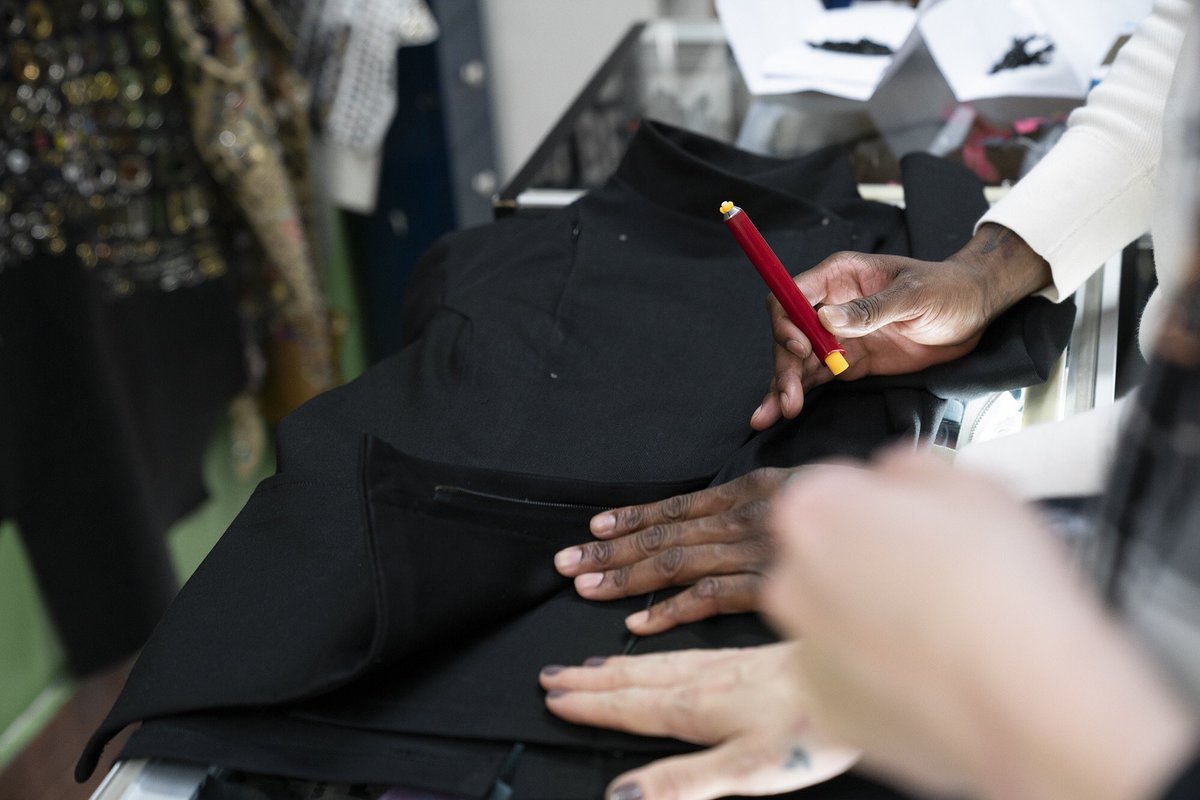 cheznikki's tweet photo. By the way; you want a hot, fresh, dope new chef coat made exclusively for women (and I mean, ALL women) follow YellowJacket on Instagram and Facebook. I’m making some sleek, professional, beautiful (if I say so myself) chef coats that are designed with you in mind 😎 https://t.co/tL2lGQmb2A