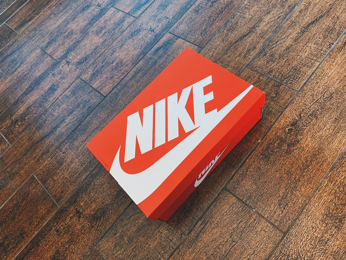 _Kudzayi's tweet photo. Fashionably super late with my Air Max post, but ohhhh well๐คฃ๐
#NotASneakerHead #JustALoverOfSneakers #BelatedAirMaxDay #Nike #AirMax90 #Nike #AirMaxClub #HuntingForKicks #YoMzansiSneakers https://t.co/myPsVXPEFq