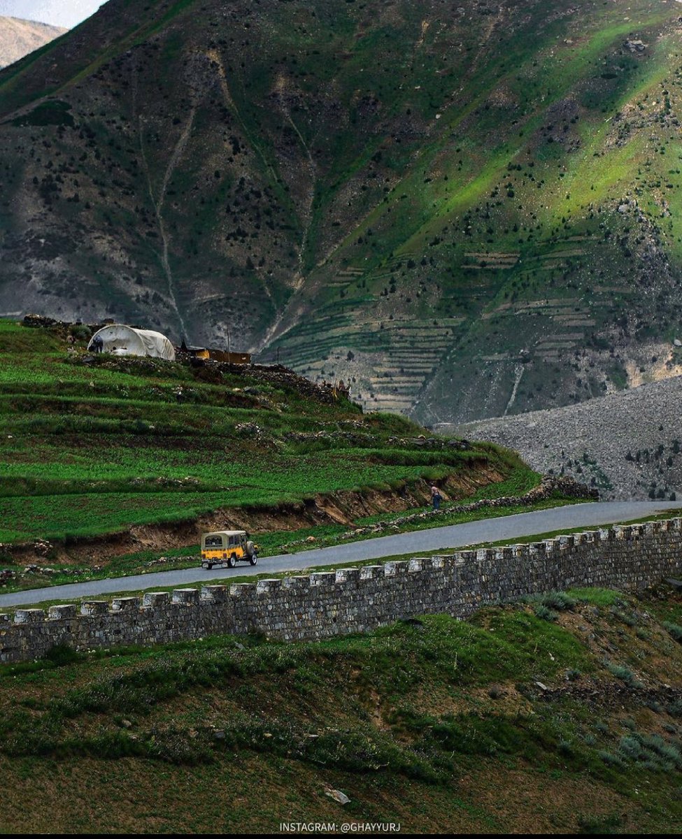 DanyalGilani's tweet photo. A lovely view of Naran, Khyber Pakhtunkhwa 🇵🇰 
PC: @Ghayyurj
#BeautifulPakistan https://t.co/GF1BoaLiEJ