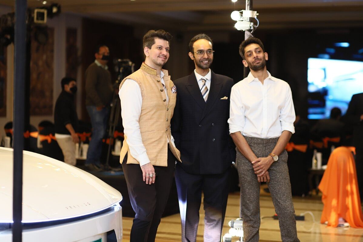 sbajpai2806's tweet photo. With 504 Km on a Single Charge, Bengaluru Startup’s Sedan May Replace All Our Cars https://t.co/vgYbFpKWei #MakeInIndia #cleanenergy #ElectricVehicles @rajeev_mp @Suhelseth https://t.co/iEPw20aRmp
