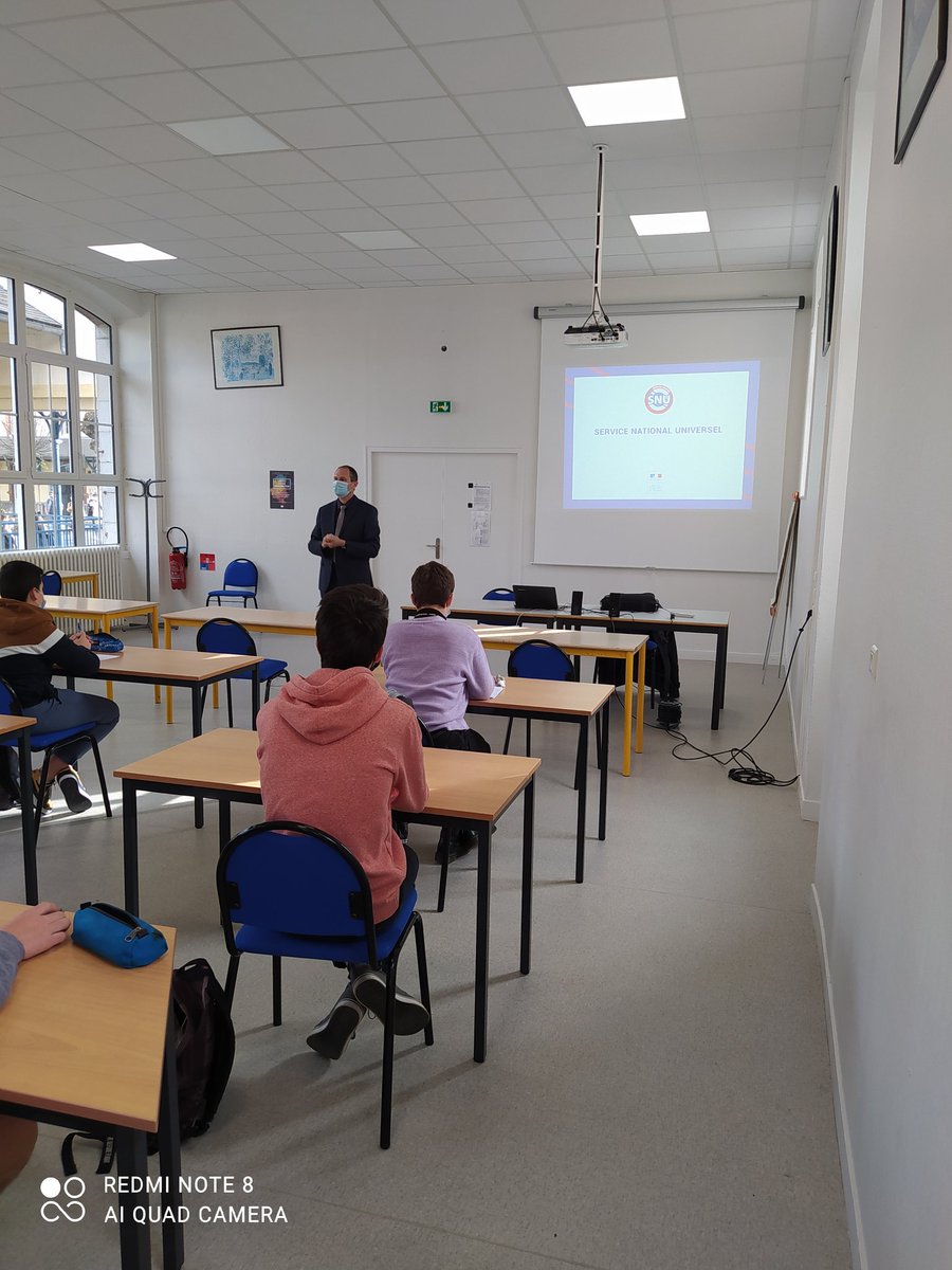 ClineLOPEZ9's tweet photo. Merci a M.Arcas d'être venu présenter le SNU aux élèves de secondes du lycée Victor Duruy. Déjà 3 élèves inscrits dans le dispositif et sûrement d'autres.....#engagementcitoyen  @victorduruy65 @snujemengage @actoulouse https://t.co/46CwhOCNhf