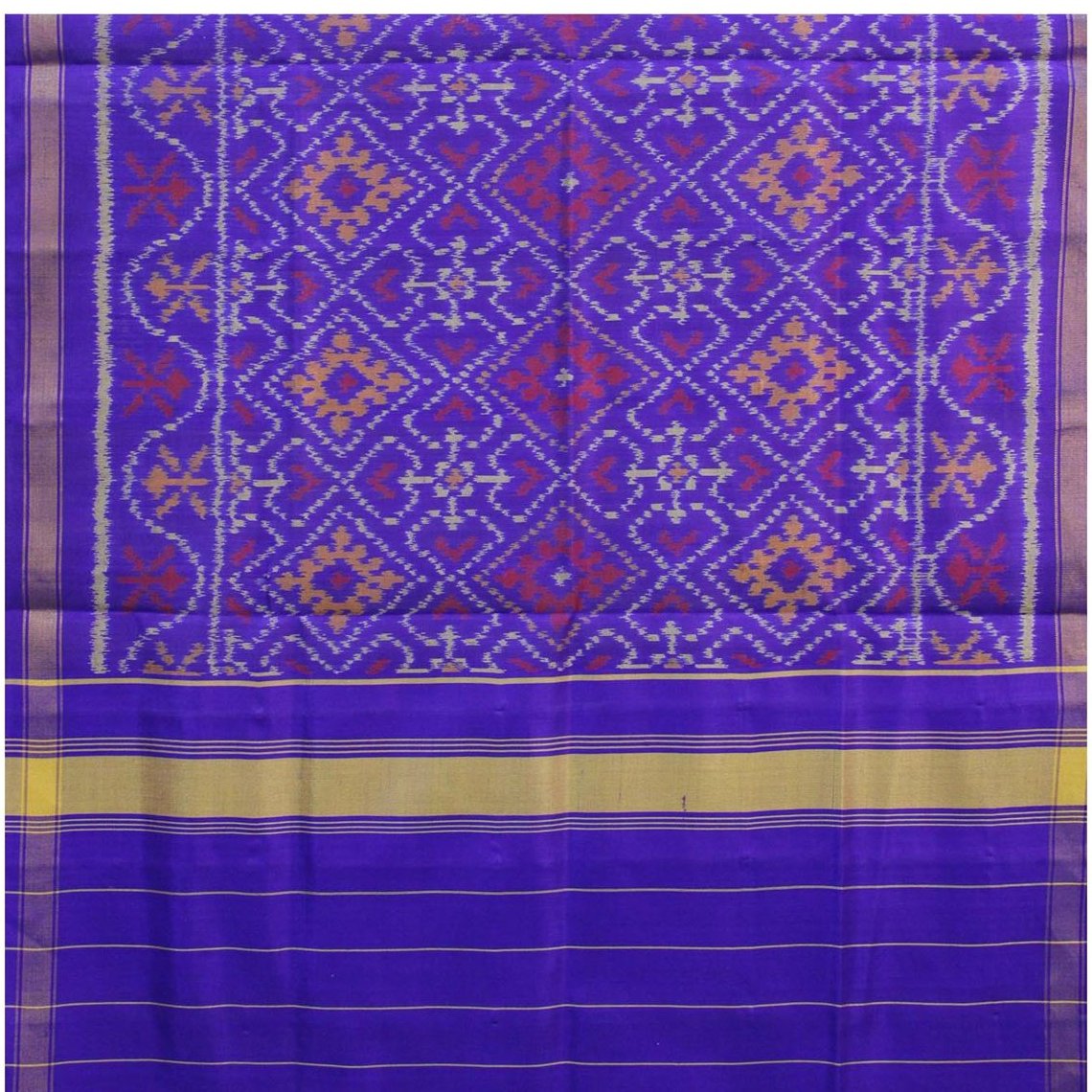 Garvi_Gurjari's tweet photo. #Ikat #Weaving: Highly skilled woven ikat fabric made up of silk yarn by using resist dyeing technique. The warp & weft patterns overlap to produce designs on the textile.
Download our app!
#garvi #gurjari
#silk #ikat #stole
#craftsofgujarat @GujaratTourism
#gujarat #handicrafts https://t.co/PPvQxCnENV