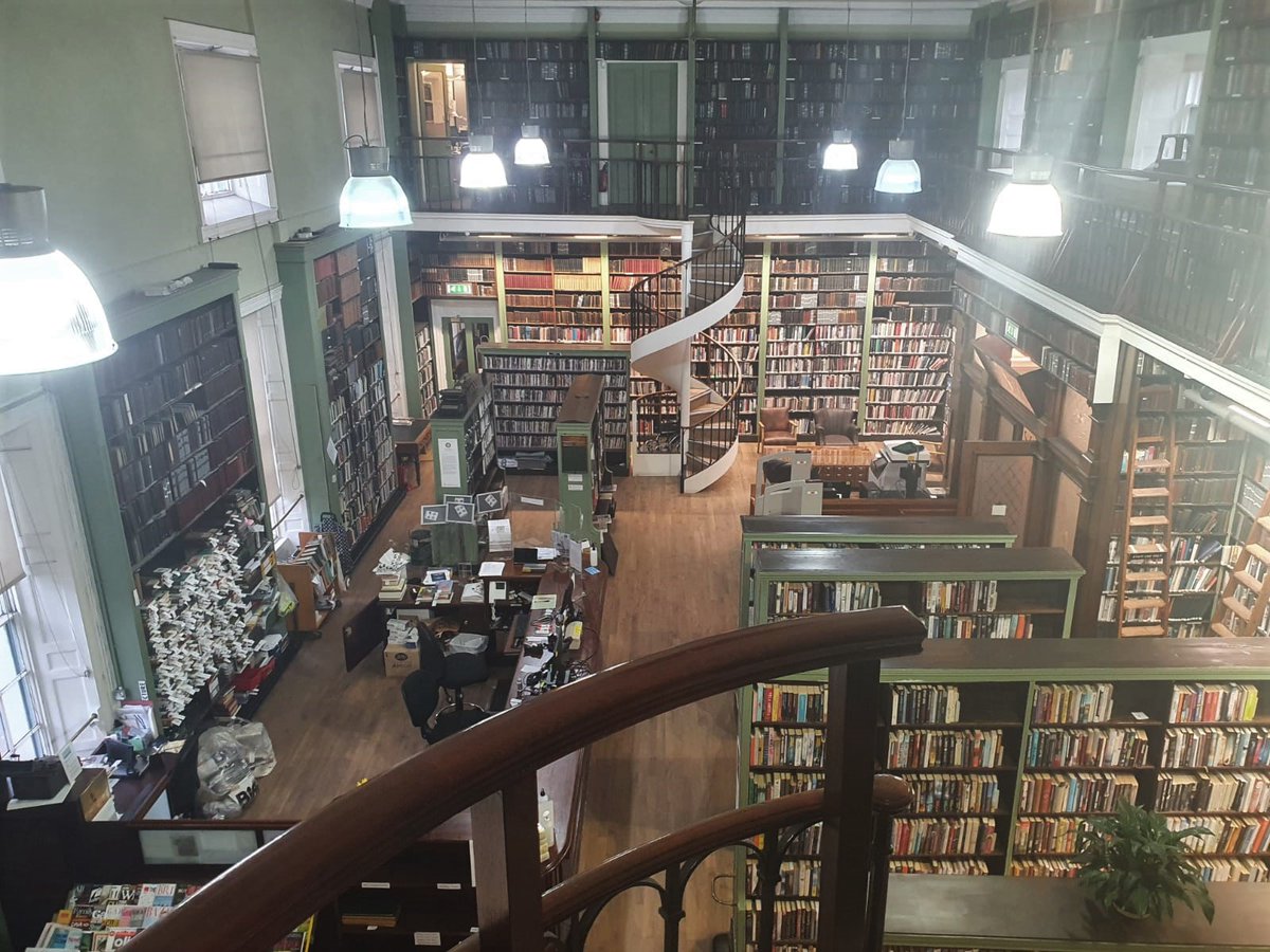 theleedslibrary's tweet image. The Leeds Library is to receive £28,100 from the second round of the Government’s #CultureRecoveryFund. "It’s a lifeline for us and others who are passionate about sustaining heritage for the benefit of all.” Carl Hutton, CEO. #HereForCulture. Read more: theleedslibrary.org.uk/press-release-…