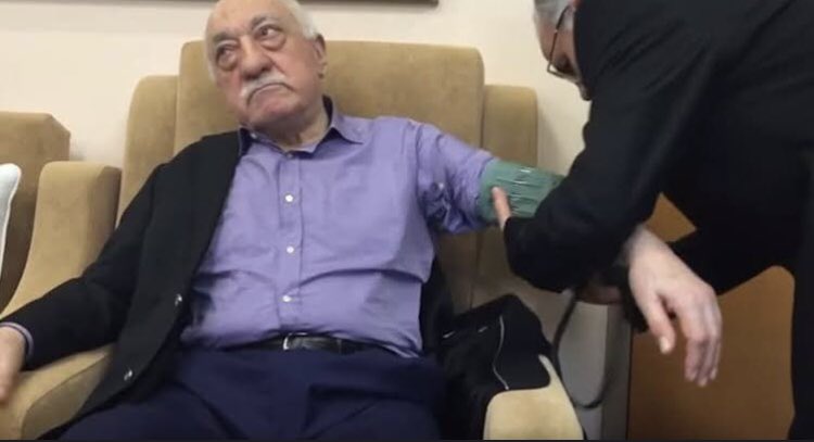 Bizim Babamız // Onların Babası