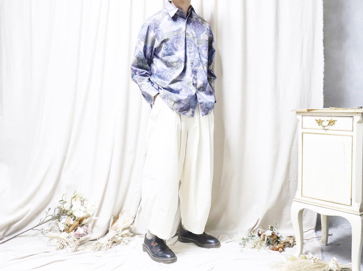 liberteused's tweet photo. 4/3(土) 22:00から販売開始🔥🔥

☑︎"レトロなデザインの柄シャツ"

水色とパープルの中間色のような色合いです◎ https://t.co/v73N1FSiGs