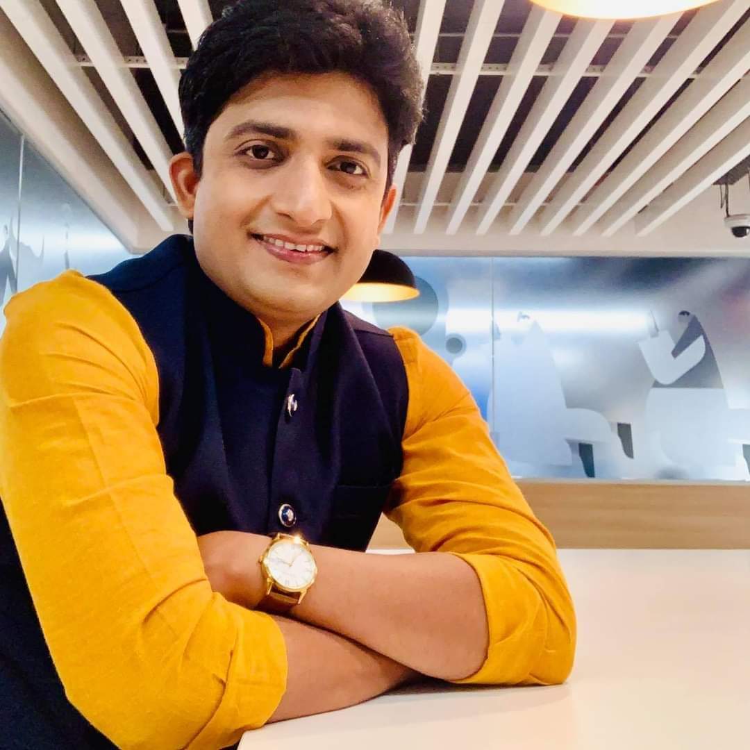 PMnagre's tweet photo. @BadeVilas सर यांना
ENBA चा बेस्ट ॲंकर हा राष्ट्रीय पुरस्कार जाहीर..
मनःपूर्वक अभिनंदन सर💐
तुमच्याप्रती असलेल्या अभिमानाचा आलेख सर्वांच्या मनात वाढतच जात आहे...
पुढील वाटचालीसाठी शुभेच्छा👍 https://t.co/B7mvxnZzH8