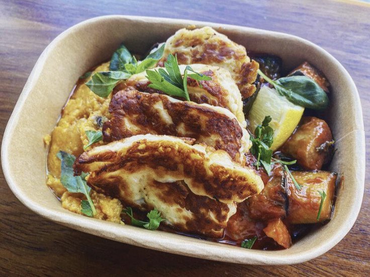 ByChefJen's tweet image. Delicious, balanced &amp;amp; vibrant dishes from next week’s Monday menu - 
🍛My signature Thai curry.
🍝Italian beef ragu with wild mushrooms. 
🍲Ratatouille with grilled halloumi &amp;amp; sweet potato mash. 
You can order my dishes for Central #London delivery at: bit.ly/31D2g6A 👩‍🍳