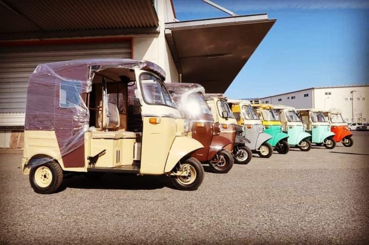 HendeMoto's tweet photo. Pick a color - special delivery. 3 wheeler delivery https://t.co/FRBpelq9QR
