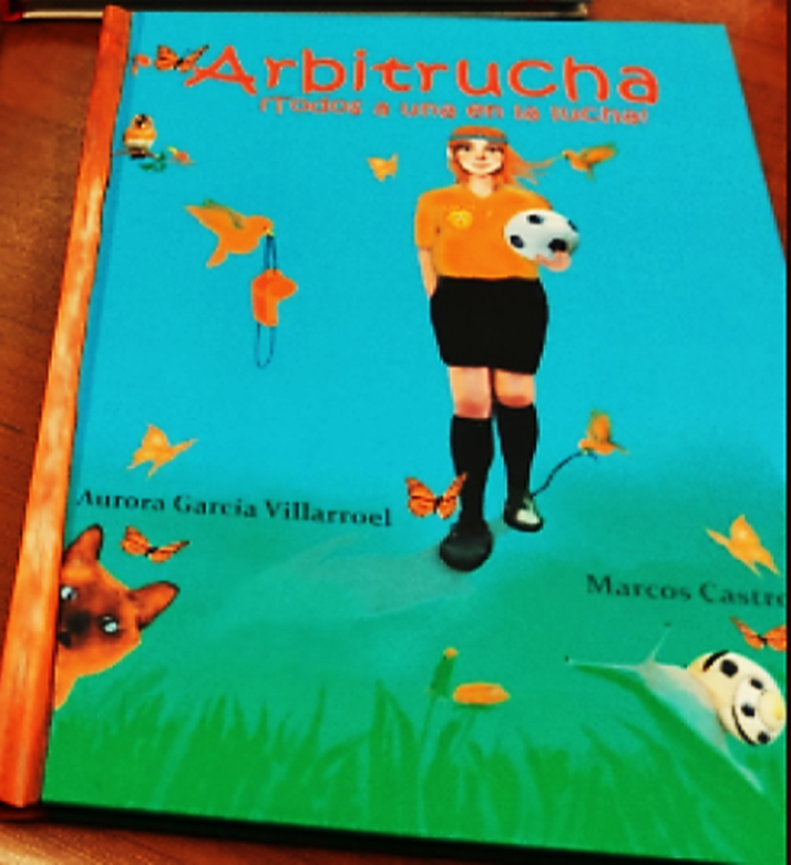 auroragvilustra's tweet photo. Feliz Día Internacional del Libro Infantil Juvenil
Arbitrucha ¡Todos a una en la lucha!
auroragarciavillarroel@gmail.com
#Camino #libro #libros #arbitrucha #camino #leonesp #paislliones #futbol #Deportes #deporte #DeporteTotal #igualdad #mujer #Mujeres #weraceasone #BuenosDias https://t.co/BL4ynb7KIS