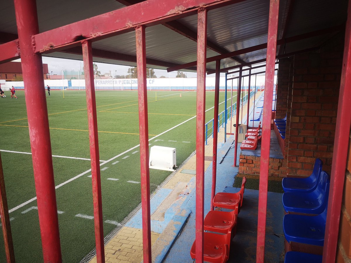 tonicruzgon's tweet photo. El mítico Casas Blancas, casa del @penarroyacf1947. Un equipo que llegó a una final de una Copa (lo cuento en el enlace) Aquí se cree que empezó a jugarse al fútbol en la provincia de Córdoba por influencia de los mineros ingleses y franceses
https://t.co/LXWx0xrrmr https://t.co/qpi3fQqwix