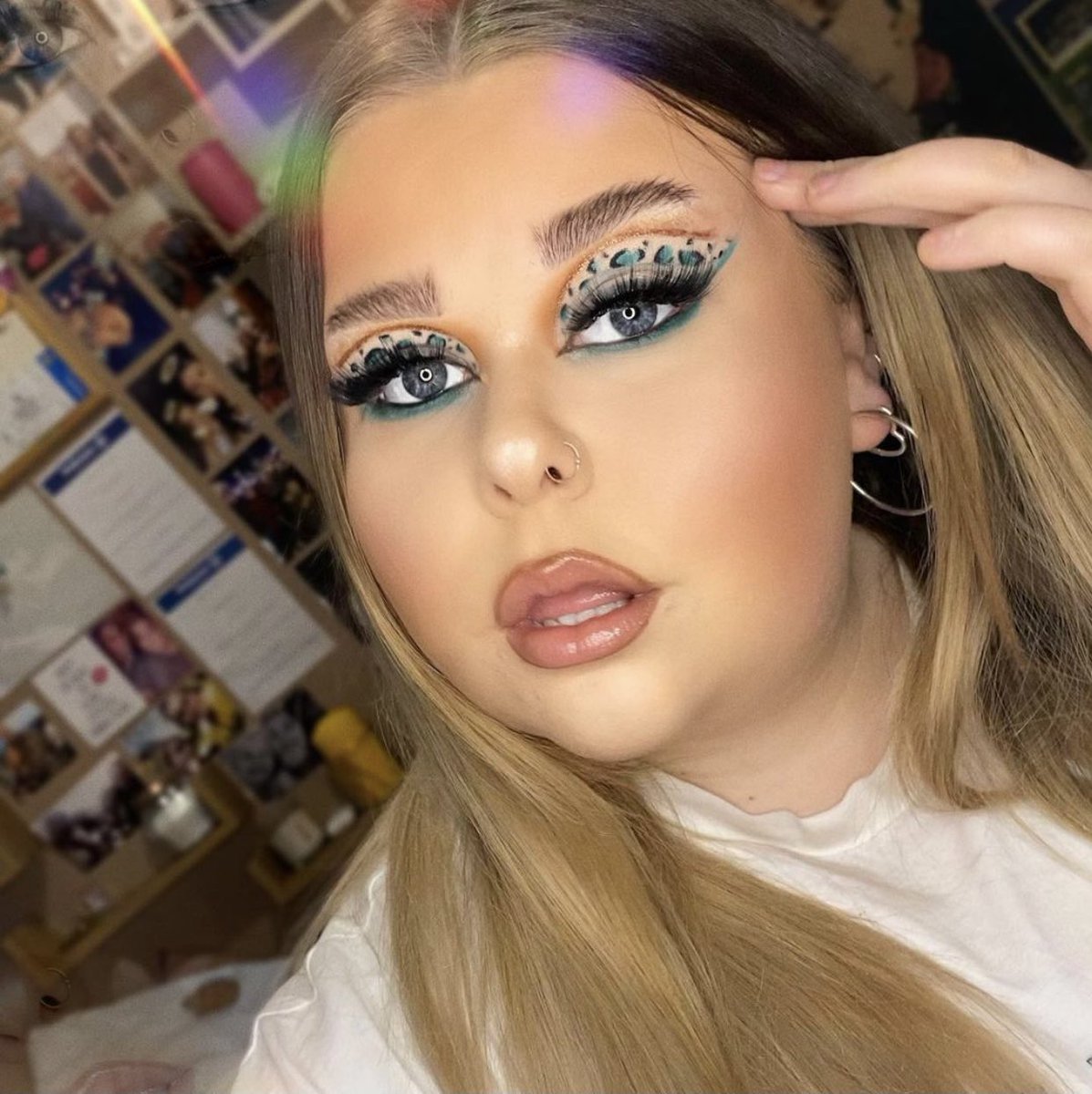 _teedoesmakeup's tweet photo. @beautybay How amazing would it be to be added to Gen BB, my top 2021 goal would be complete, happy fridayπ€©π¦ #ByBEAUTYBAY #FOLLOWFRIDAY #GenerationBeautyBay #GenBB @beautybay IG: @_teedoesmakeup https://t.co/dofn5VHIXS