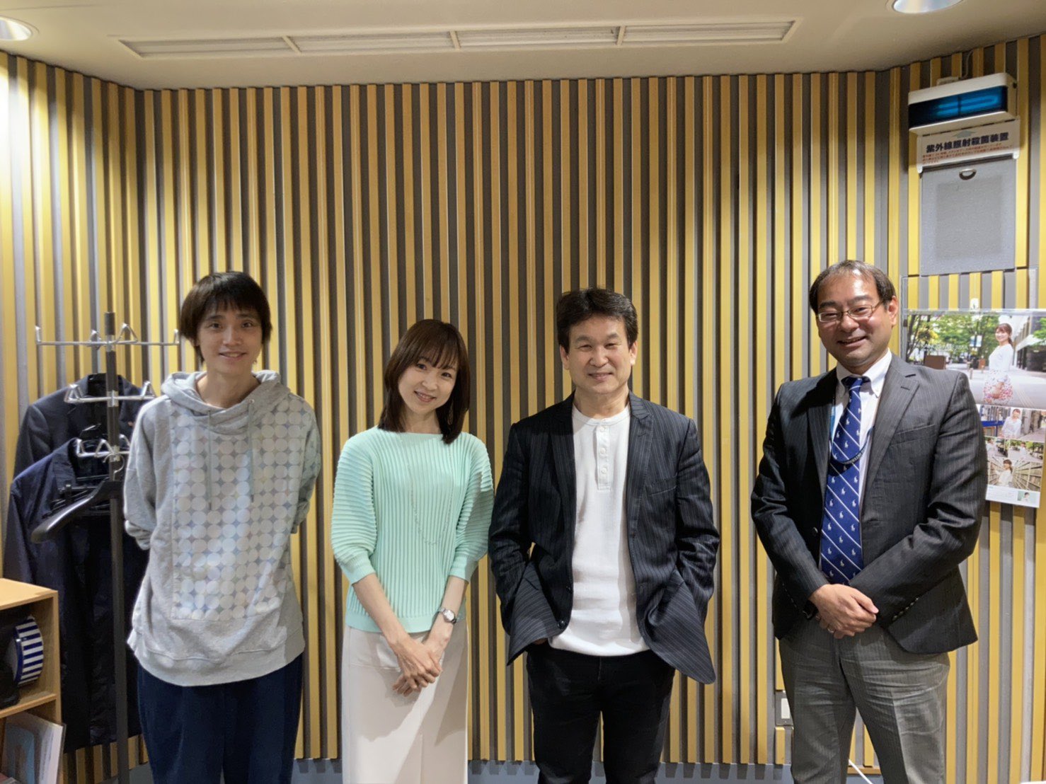 辛坊治郎 ズーム そこまで言うか 辛坊さんの 生存確認テレフォン が 1週間分まとめてpodcastで聴けるようになりました 3月29日 4月1日 編 T Co 5ca4uzos1b 月 木 放送で17時頃に辛坊さんに衛星電話をかけています 是非お聴き