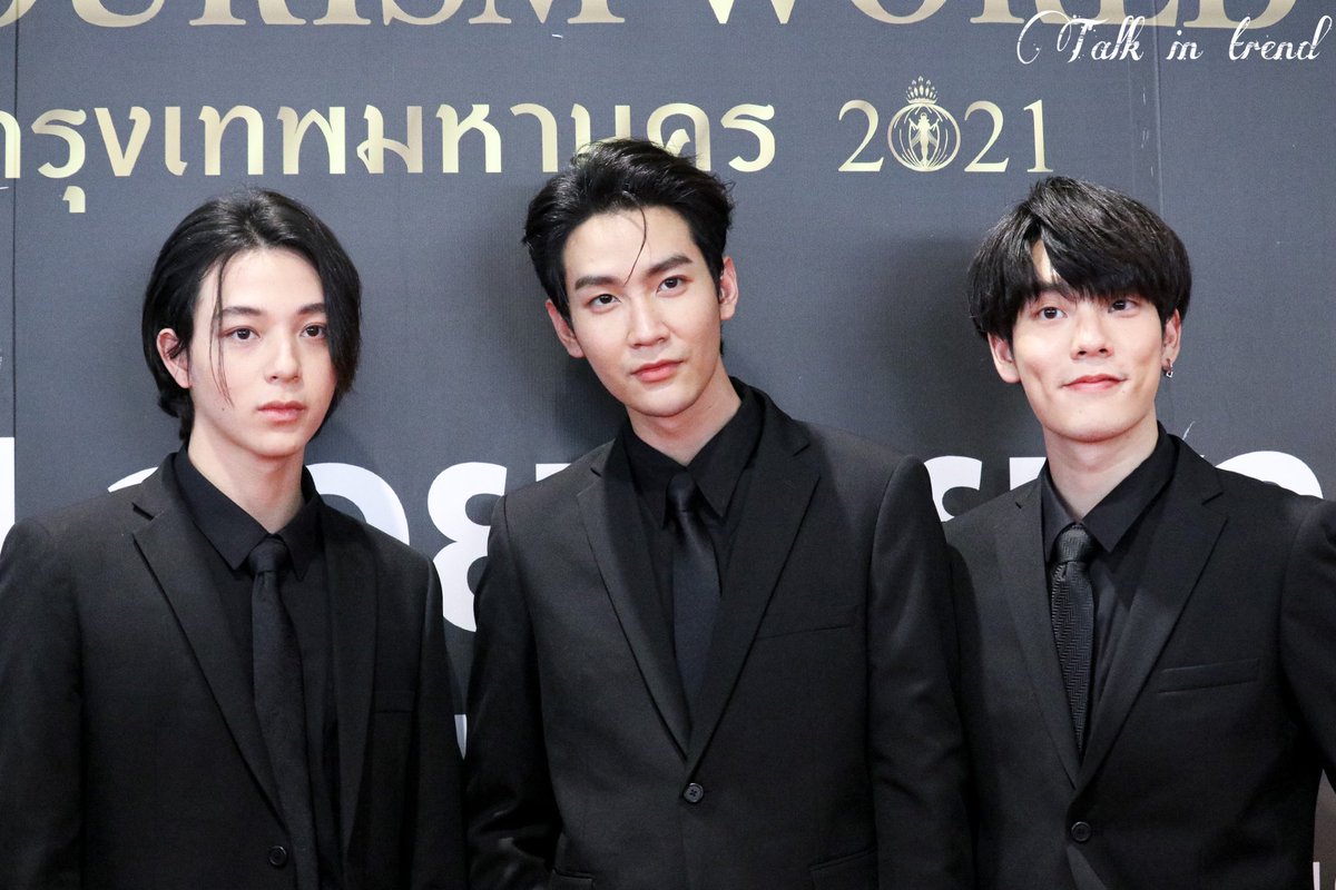 TalkinTrend's tweet photo. “คิมคอปบาส @KiimMon @CTR2DAB @basjtr ร่วมเป็น “ศิลปินจิตอาสา” หวังช่วยกระตุ้นการท่องเที่ยวให้กลับมาคึกคักอีกครั้ง”

อ่านเพิ่มเติม >> https://t.co/uOvzpO5fYI 

#ขุณขิมมอญ 
#บาสเด็กอ้วนที่แท้จริง 
#CTRPANUWAT 
#BKCidolช่วยชาติ https://t.co/aSKBUwb3Sl