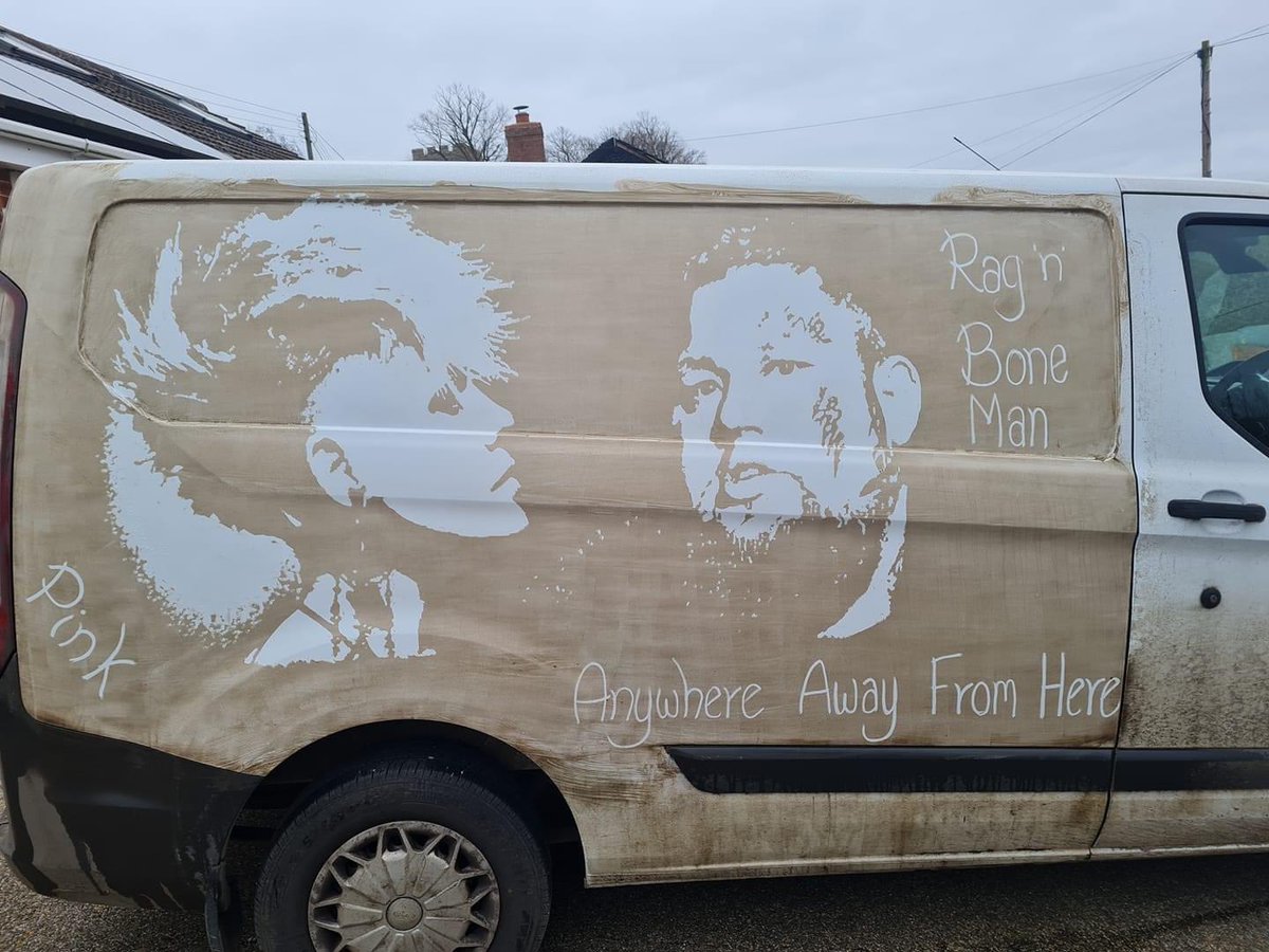 samy490's tweet photo. @Pink Ruddy Muddy art, fab local artist https://t.co/lPmvjumgJq