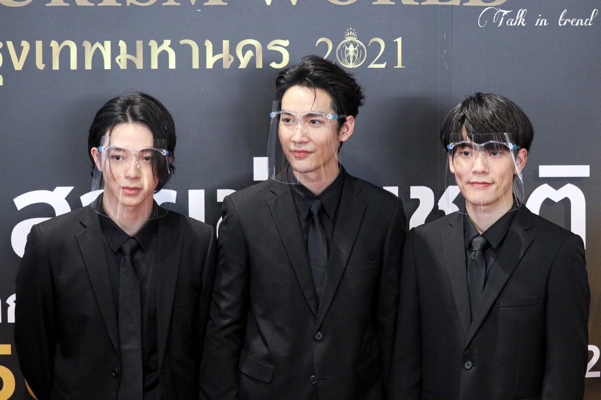 TalkinTrend's tweet photo. “คิมคอปบาส @KiimMon @CTR2DAB @basjtr ร่วมเป็น “ศิลปินจิตอาสา” หวังช่วยกระตุ้นการท่องเที่ยวให้กลับมาคึกคักอีกครั้ง”

อ่านเพิ่มเติม >> https://t.co/uOvzpO5fYI 

#ขุณขิมมอญ 
#บาสเด็กอ้วนที่แท้จริง 
#CTRPANUWAT 
#BKCidolช่วยชาติ https://t.co/I9C3fptp5d