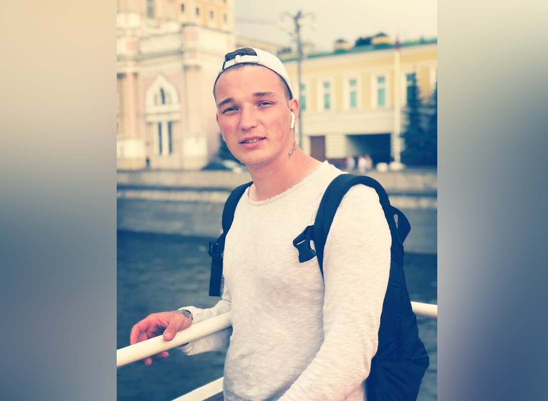 старый лайф блоггер. старый лайф блоггер. старый лайф блоггер. эдвард бил за рулем ауди. лосев лайф блоггер.