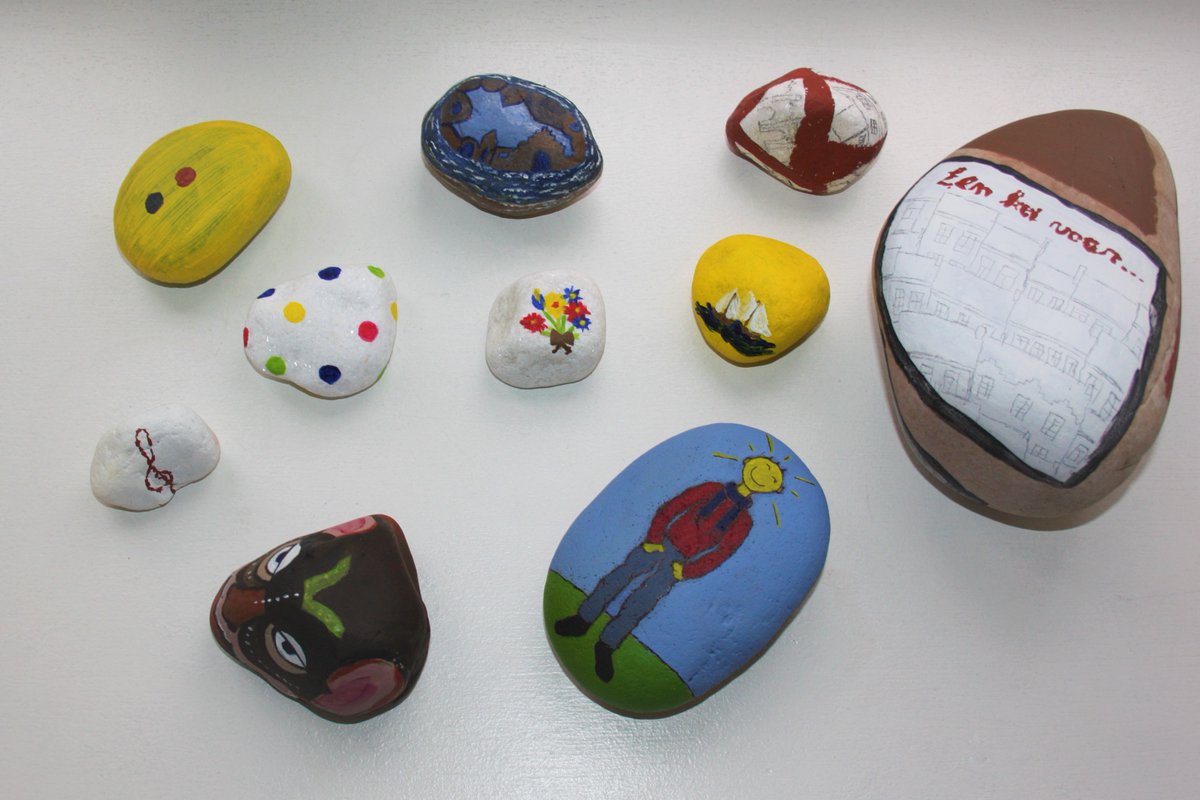 Vandaag is het #WereldAutismeDag. Een dag waarop we extra aandacht geven aan autismevriendelijkheid! We ontvingen al KEIveel KEIleuke KEIen! Draag jij ook je steentje bij? Doe mee met onze campagne! Alle informatie op keivoorautisme.be. #KEIvoorAutisme