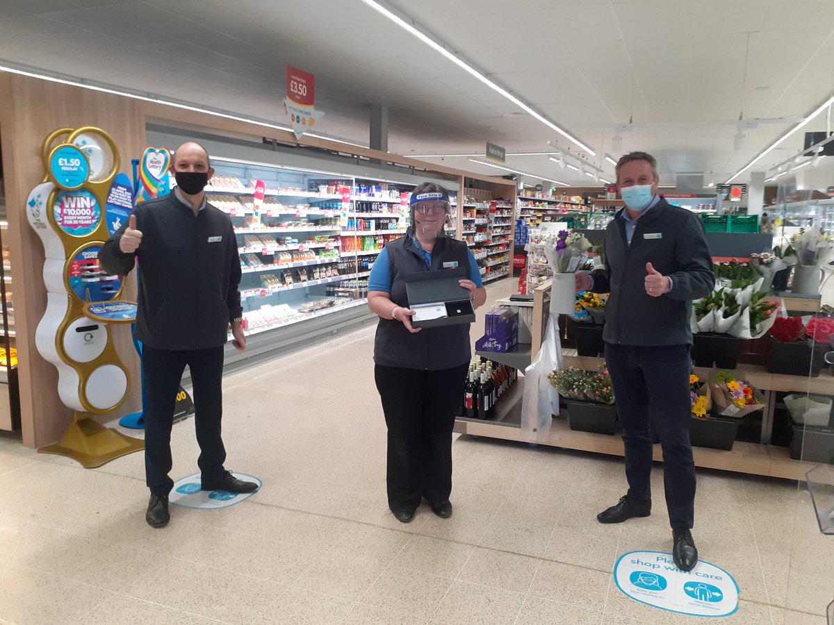 Congratulations to Linda in <a href="/coopuk/">Co-op</a> Cranleigh, celebrating 20 years service. Thanks for everything Linda 👏👏👏 #coopradio