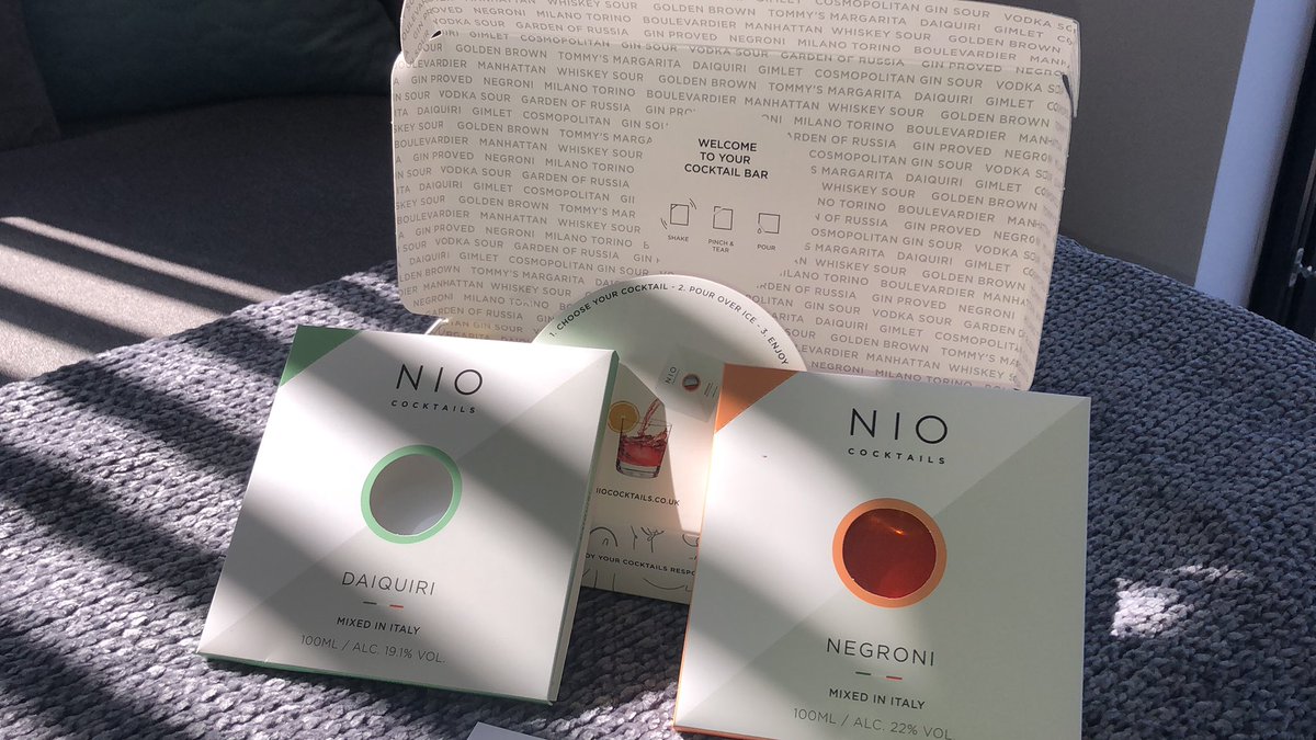 PhilippaProbert's tweet image. My very own cocktail bar received just in time for the bank holiday weekend! Happy 28th birthday @ActivePRuk (almost as old as me!!) 💫🥳