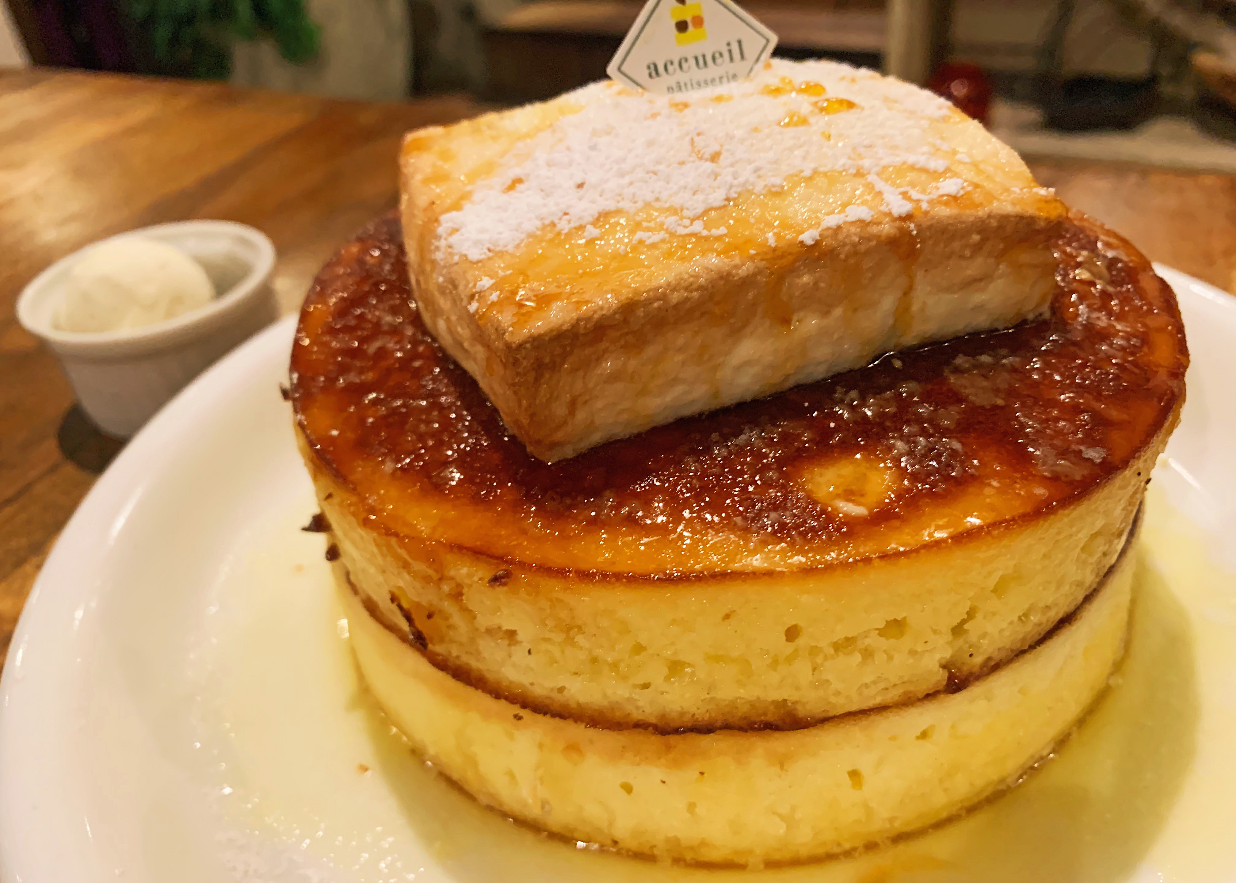 唯一無二の絶品グルメ むにぐるめ 特大焼きマシュマロを乗せた 焼きマシュマロパンケーキ も人気 パンケーキの熱でマシュマロが溶け出していき香ばしいバターソースと混ざりあう逸品です T Co Vb2o3ks1cc Twitter