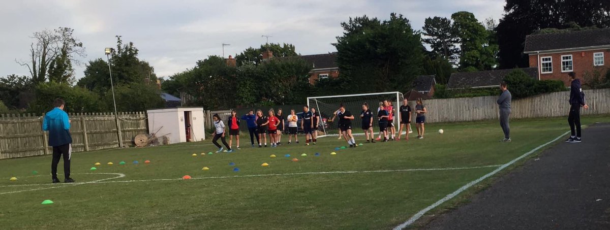 Lincoln Moorlands Railway Ladies FC tweet media