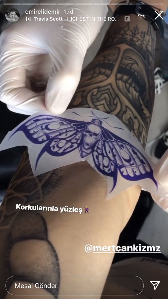 Yarın da benim profil fotoğrafımı dövme yaptıracakmış.... HEM DE TAM KALBİNİN ÜSTÜNE.... sizin aşkınız yalan diyenler utanır mı?? sanmam......