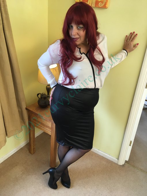 See my new YouTube video 'Spring Cleaning Secretary'   https://t.co/uLOnDDgCAX   with my new hair  #highheel<a href="/tag/cats"class="tags"><span>#cats</span></a><a href="/tag/longhair"class="tags"><span>#longhair</span></a><a href="/tag/redhair"class="tags"><span>#redhair</span></a><a href="/tag/jacket"class="tags"><span>#jacket</span></a><a href="/tag/wigs"class="tags"><span>#wigs</span></a><a href="/tag/highheel"class="tags"><span>#highheel</span></a>