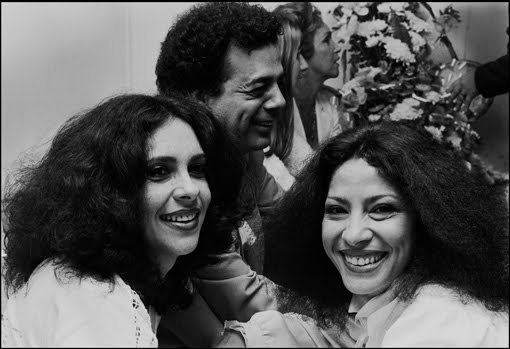 GalCosta's tweet photo. Homenagem à querida Clara Nunes
38 anos de saudades 🥰
Foto: @therezaeugenia
#GalCosta #gal75 https://t.co/tstbGQiGsi