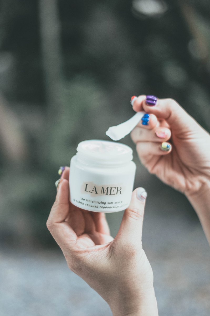 lulaandlulis's tweet photo. เคล็ดลับผิวหน้าสุขภาพดีต้องยกให้ La Mer The Moisturizing Soft Cream เนื้อนุ่มซอฟท์สมชื่อ ฟื้นฟูผิวให้ชุ่มชื้นตลอดทั้งวัน ลดรอยแดง ช่วยให้ผิวแข็งแรงและไม่อุดตัน ไปลองใช้กันได้นะค้า ดีงามมากๆ
#SoftAtFirstTouch #TheMoisturizingSoftCream #LoveLaMer @lamerthailandofficial https://t.co/CxkofF6TGl