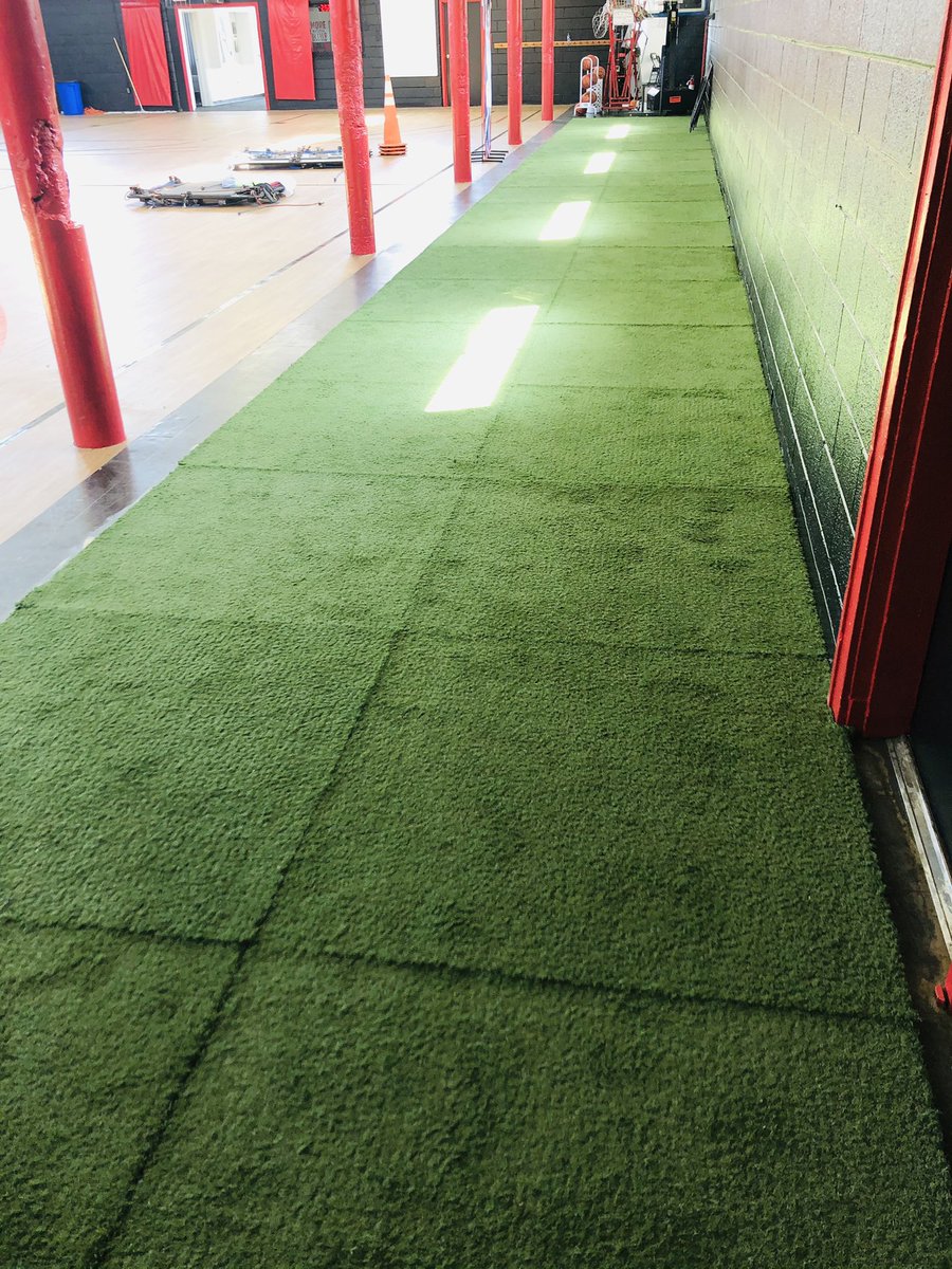 powerplexnc's tweet photo. Turf installed ✅! Time for some @PPerformNC book your session today to get faster, stronger and more explosive! https://t.co/1kdVJNOys5