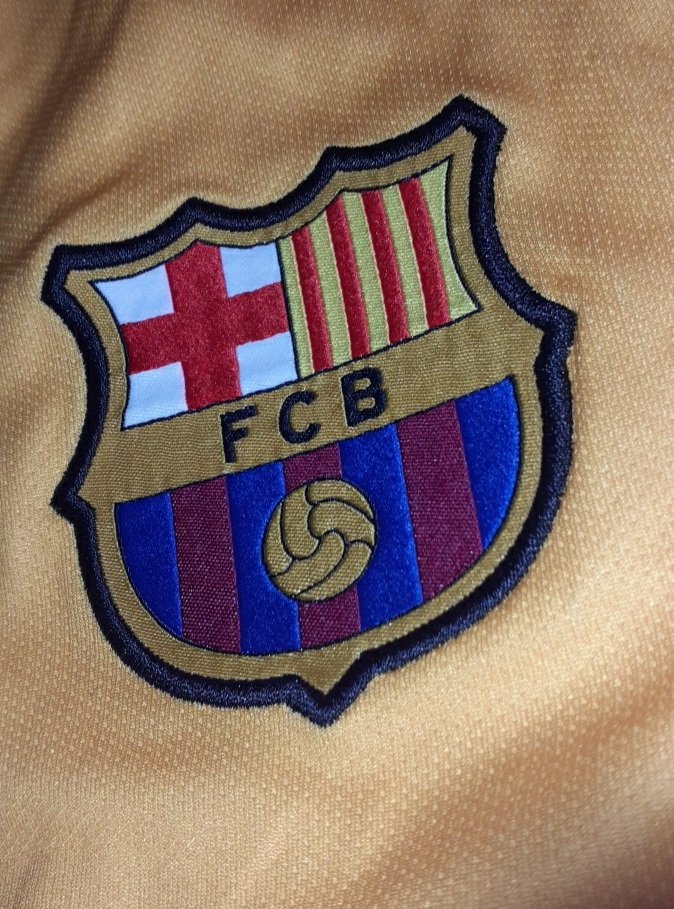 Julien__MG's tweet photo. THREAD | FOOTBALL ⚽️ 👕

Bon j'avais envie de faire ça depuis quelques temps du coup voilà mes maillots sous forme de thread.

J'en ai pas encore énormément mais je l'actualiserais à chaque fois que j'en aurais un nouveau.

✌ https://t.co/Lfp99jdd3X