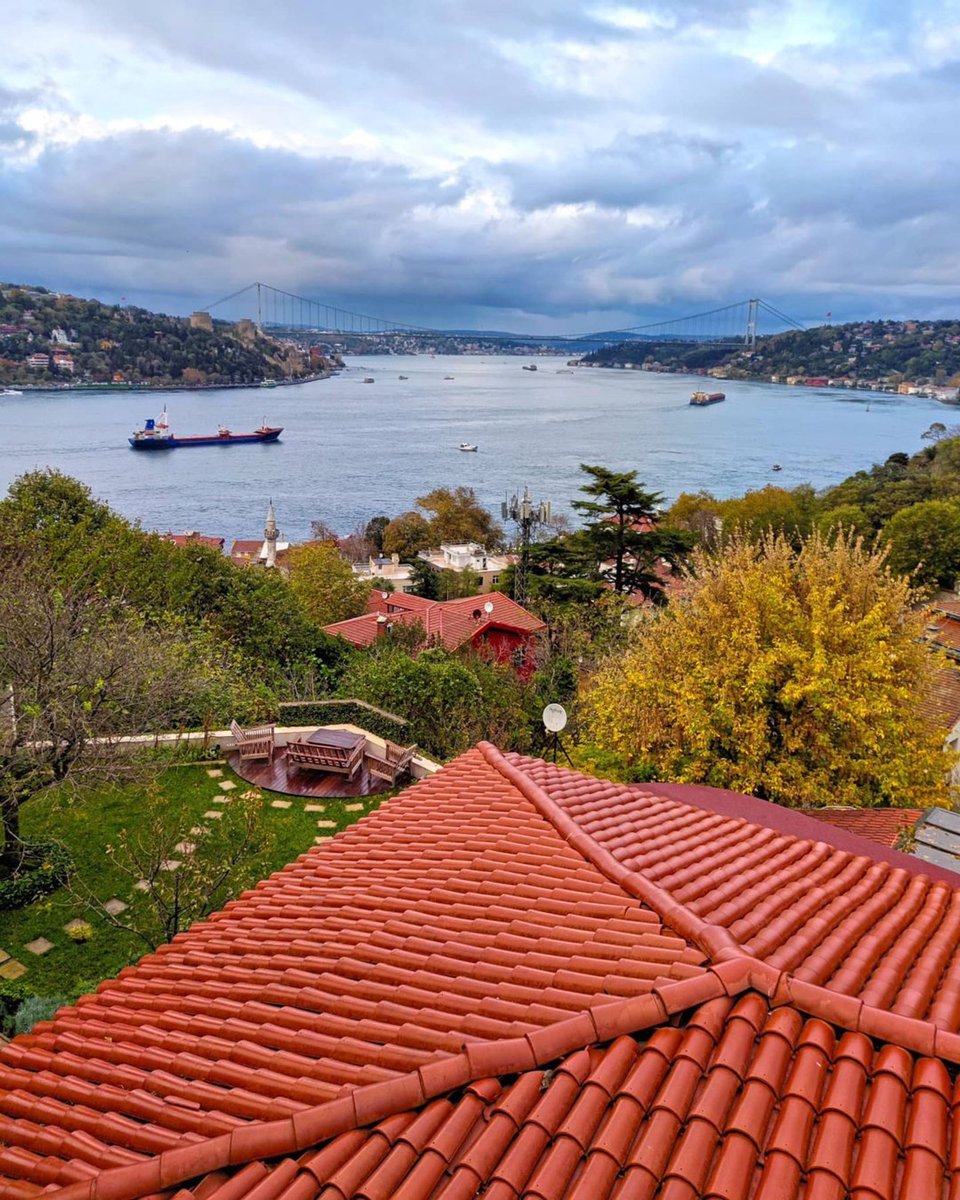 mekancu's tweet photo. İstanbul bugün tam gezmelik ☀️ Pandemi olmasaydı Cuma olması da ekstra mutlu ederdi 🙈 Bugün ki rotamız #Kandilli👇⁣⁣#İstanbul https://t.co/x6zQe65Jmo
