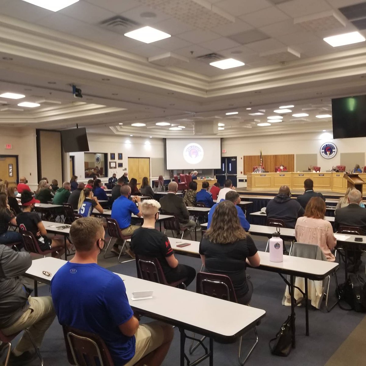 ClayPromote's tweet photo. Special recognition to all the Coaches, AD, Administrators, Teachers, and Students who put on a Master's Class in Civics last night at the School Board Mtg. Letting your elected Representatives hear your needs and concerns, affecting change for good. Well Done! #ClayStrong https://t.co/jAei3fHve3