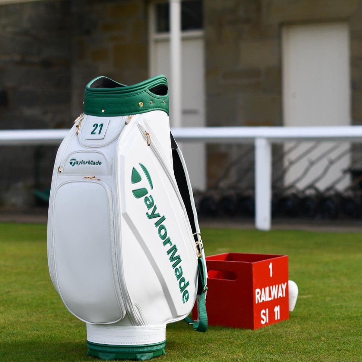 prestwickgcpro's tweet photo. TaylorMade Limited Edition Players Tour Bag (The Masters 2021) Worldwide shipping included in the price. Purchase online ➡️➡️ https://t.co/37p9nX1sCA
@TaylorMadeTour @TaylorMadeGolf #TheMasters #onlyoneinstock https://t.co/61sCvx5OSJ