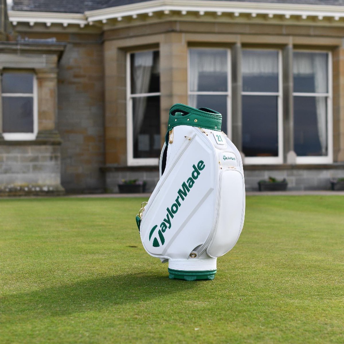 prestwickgcpro's tweet photo. TaylorMade Limited Edition Players Tour Bag (The Masters 2021) Worldwide shipping included in the price. Purchase online ➡️➡️ https://t.co/37p9nX1sCA
@TaylorMadeTour @TaylorMadeGolf #TheMasters #onlyoneinstock https://t.co/61sCvx5OSJ