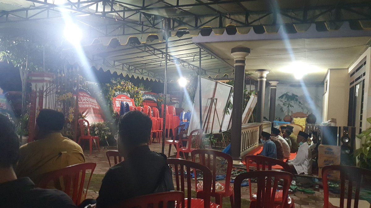 Alaikhadi's tweet photo. Tahlil dalemipun bu @Sri_Untari67 https://t.co/ZexKSnm0qO