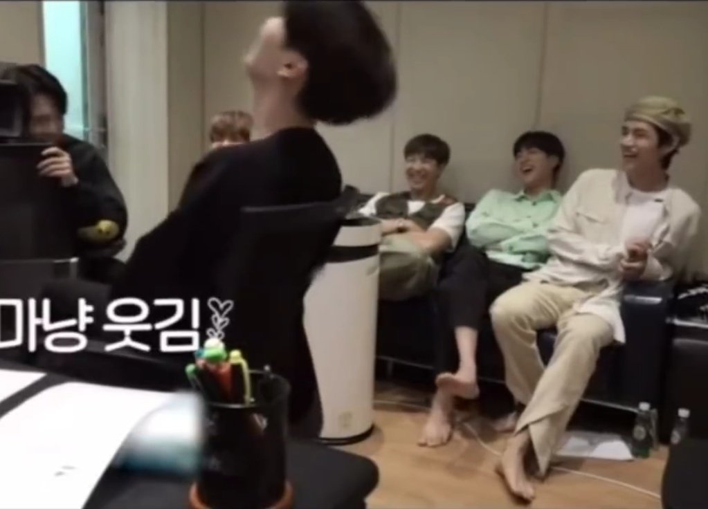 vinyltaejin_'s tweet photo. Jungkook making his hyungs laugh — a thread for you to smile https://t.co/TuKWtyZQYL