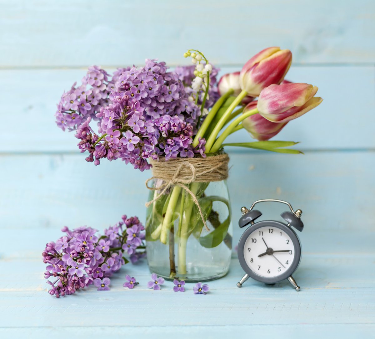 OSV's tweet photo. Spring is here, which means it’s time for our annual Spring gift guide! Check out gift ideas for Easter and the sacraments, as well as Mother’s Day and Father’s Day https://t.co/EhZX1rnNeo
#osvnews #springgiftguide #Catholicgifts https://t.co/wtpr7O9k7h