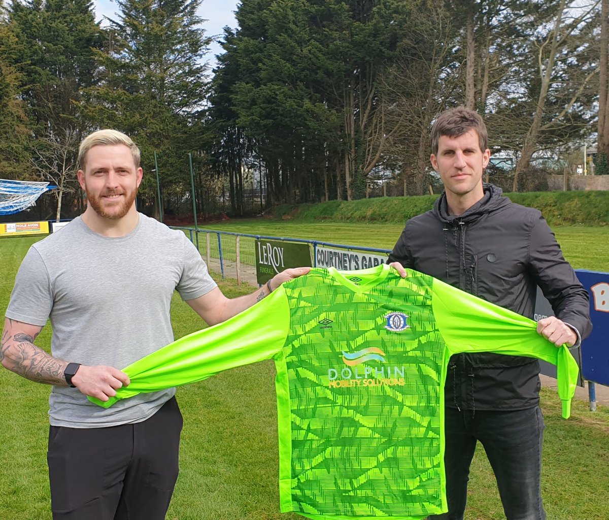 Crediton United AFC (@creddyafc) on Twitter photo We're delighted to announce ex-Willand Rovers shot stopper Mike Searle as our new keeper ahead of the 2021/22 season. Mike with 1st team gaffer Matt Trenaman proudly showing off our new keepers strip, sponsored by <a href="/dolphin_devon/">Dolphin StairliftsSW</a>. We're delighted to announce ex-Willand Rovers shot stopper Mike Searle as our new keeper ahead of the 2021/22 season. Mike with 1st team gaffer Matt Trenaman proudly showing off our new keepers strip, sponsored by <a href="/dolphin_devon/">Dolphin StairliftsSW</a>.