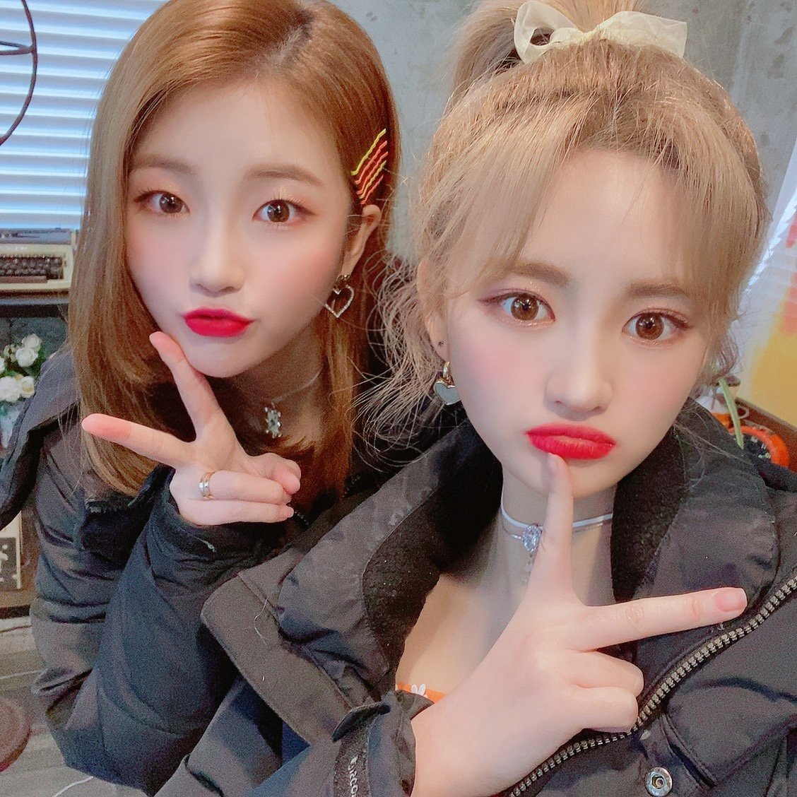 BrasilMinseo's tweet photo. Vamos fazer um bom dia juntos💗"

#세러데이 #SATURDAY  #유키 #민서 #MINSEO #YUKI   #HAPPY_MINSEO_DAY https://t.co/YI9rFQ7Yj9