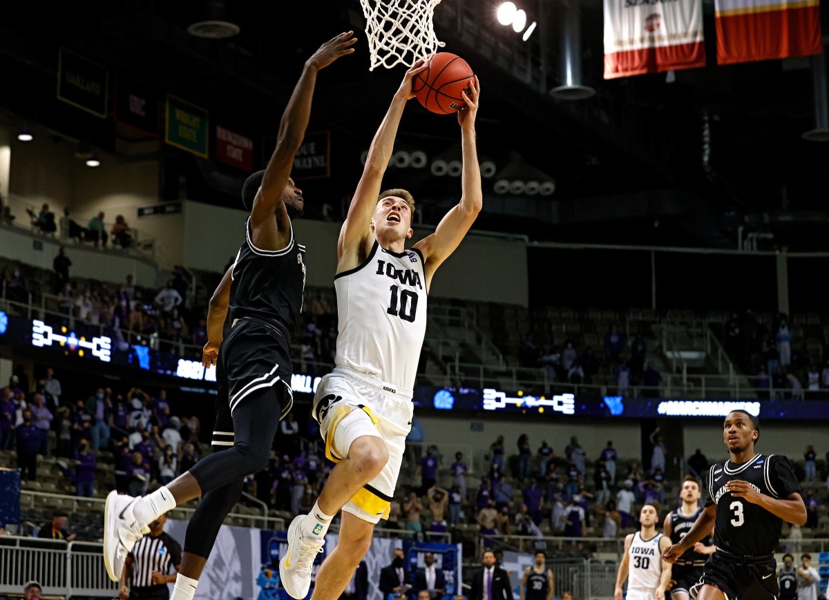 IowaHoops's tweet photo. Junior @JWieskamp21 is the only Division I player in the country with 400+ points, 200+ rebounds, 70+ 3-pointers, and 25+ steals this season.

#Hawkeyes | #MarchMadness https://t.co/HZS2b6dwpd