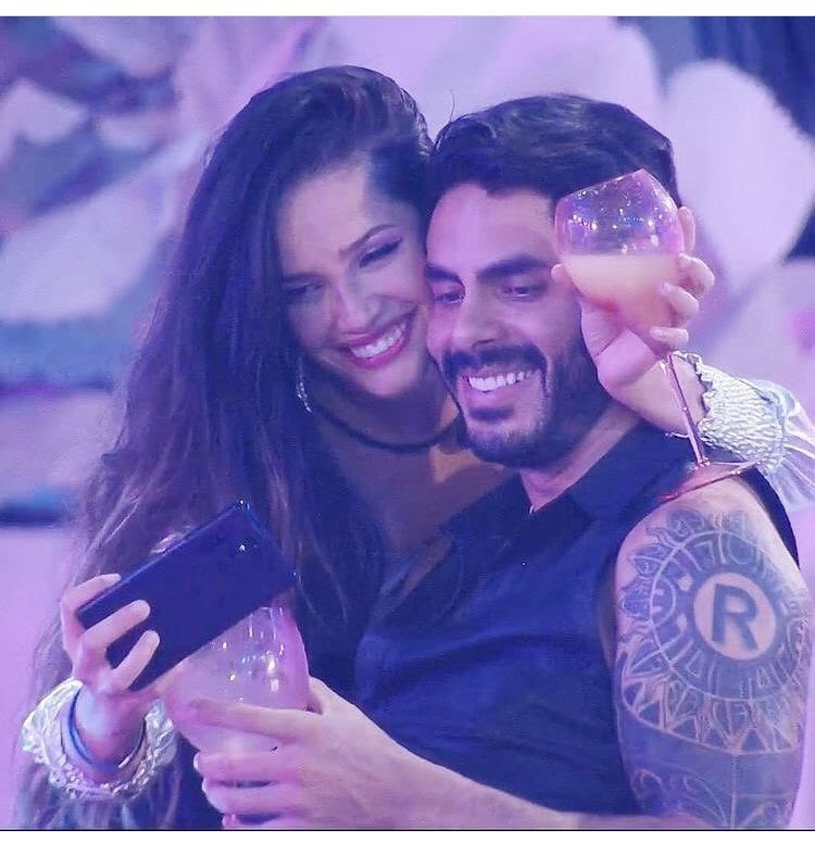 s_sandicastro's tweet photo. Acho que o ódio gratuito da Sarah pela Juliette e Rodolffo é por conta disso aqui  kkk #BBB21 https://t.co/sJO6ridVyc