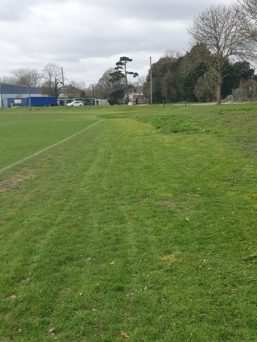 baldonsportsfc's tweet photo. @baldonsportsfc Cutting off pitches today in preperation for the return just me and my mower against the world.πΊ
Got my daily steps in at the same time #bonus
#grassrootsreturn
#teambaldon https://t.co/EkDfRtcb7L