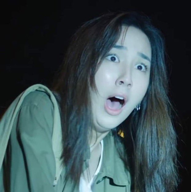 earthmixxphap's tweet photo. I’m sorry if this is rood but torfun’s reaction when the car was gonna run over her still makes me laugh till date 😭🙃🤡 #นิทานพันดาว #torfun https://t.co/SxVbFHR3Cw