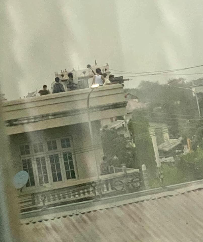 Jessicadaao's tweet photo. 💥Today,Mandalay 💥
The fucking 🤬military used snipers to kill unarmed civilians.They've been  randomly shot most of the civilians in the head .This is crime against humanity.Pls help us!We ask for the right to protection from international communities.#WhatsHapppeningInMyanmar https://t.co/sEF0BhVTe8