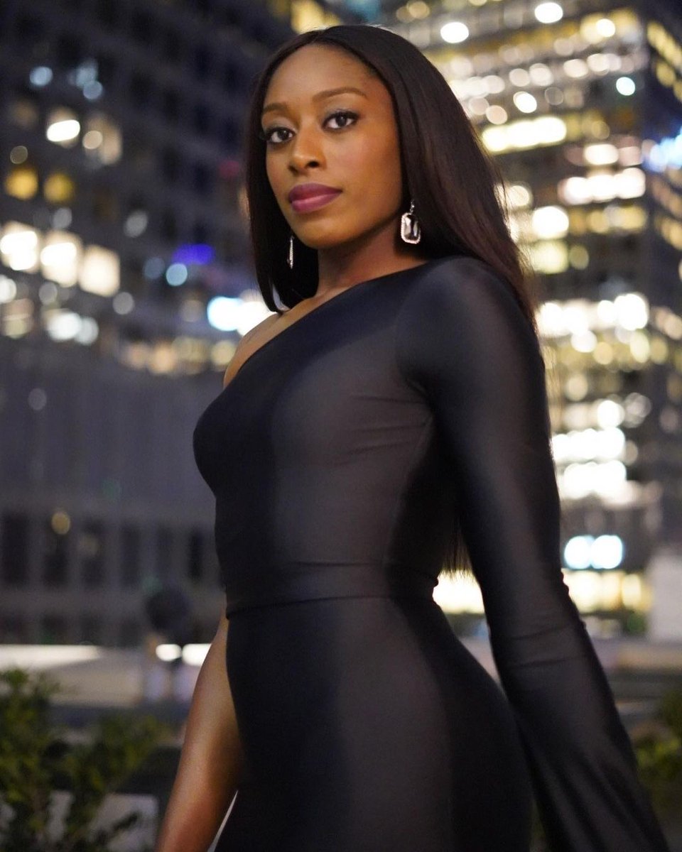 WNBA's tweet photo. Happy Birthday, Queen 👑

Join us in wishing @chiney a Happy Birthday! #WNBABday https://t.co/qkDGbd159G