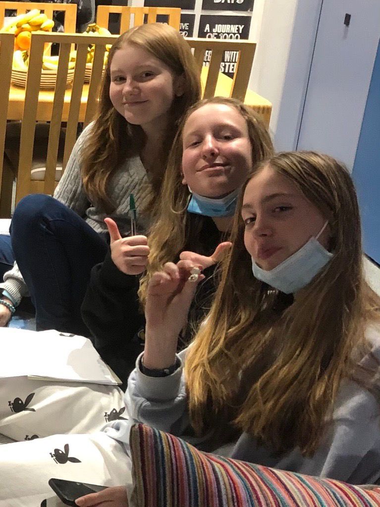 Aberdeen prefects host an in-house Quiz night for all our girls-victory for Shell and Remove!💙🎊