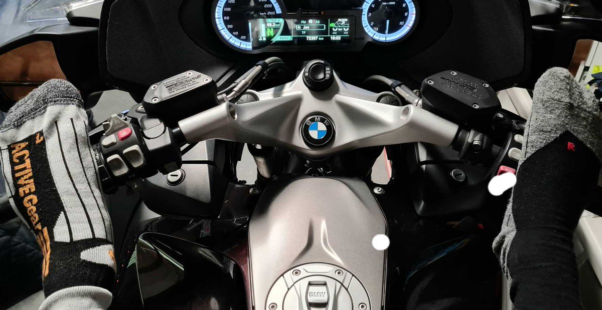 mrcgrgr's tweet photo. #steunkousen #WorldDownSyndromeDay  @BMWMotorrad @BMCenter https://t.co/Acd9Iqaapd